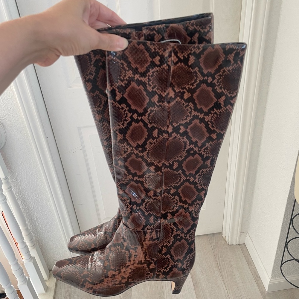 🆕 Antonio Melani snake patent leather knee high dress boots. - Picture 10 of 16